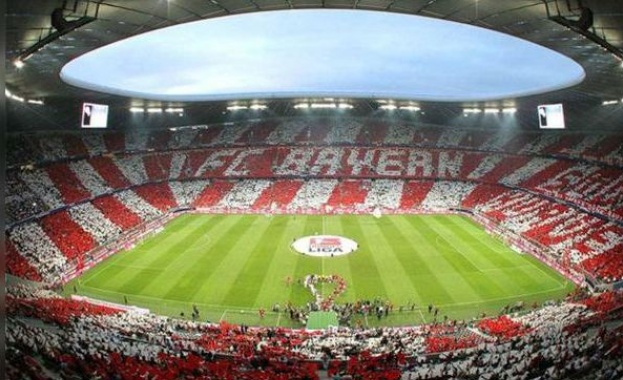 Байерн Мюнхен проявява сериозен интерес към звездата на Лийдс Рафиня