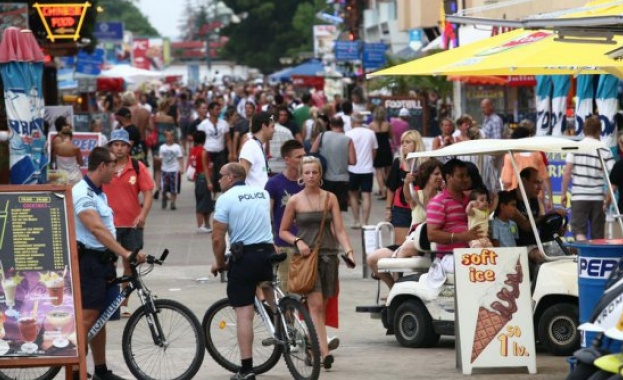 Безплатни лекарства за неосигурените гърци 