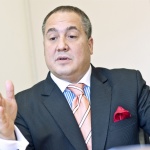 Когато на един политик му излезе име, че се врътка, няма връщане назад