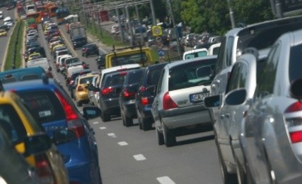 Около 19 часа се очаква голямо задръстване на входовете на София