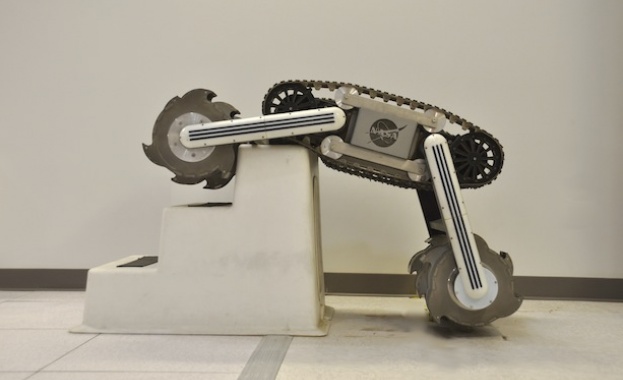 Традиционният Ден на роботиката се проведе в Технически университет - София