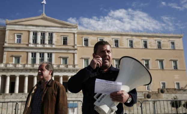Всеобща стачка е обявена за утре в Гърция