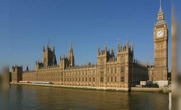 Британското правителство ще проведе днес спешно заседание на комитета си