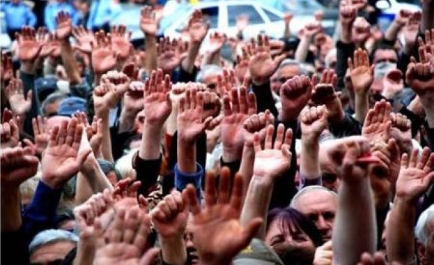 Протестно утре