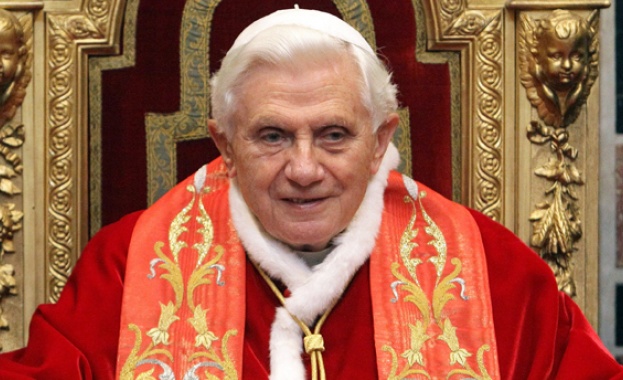 Почина папа Бенедикт XVI