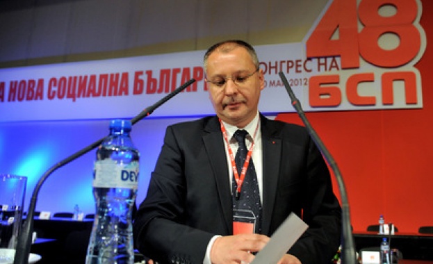 БСП сне политическото си доверие от Първанов и компания