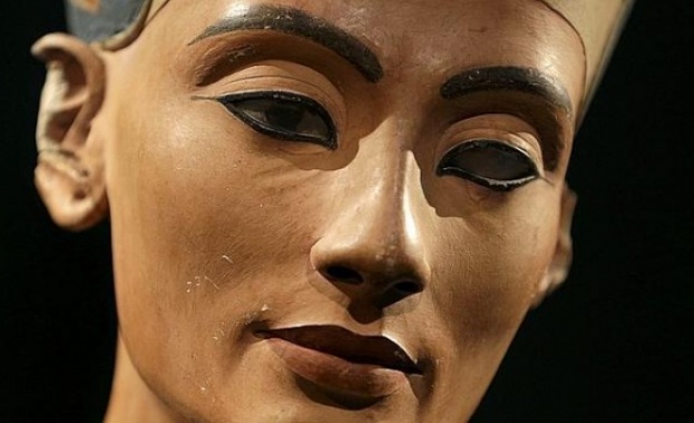 Потвърдиха: Открити колена са на царица Нефертити  