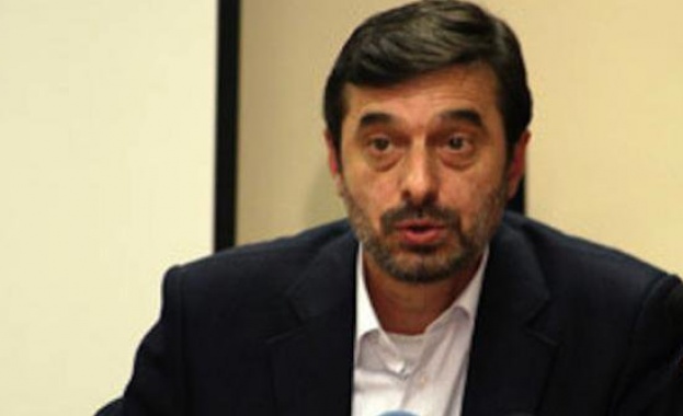Президентът на КТ Подкрепа Димитър Манолов заяви в студиото на