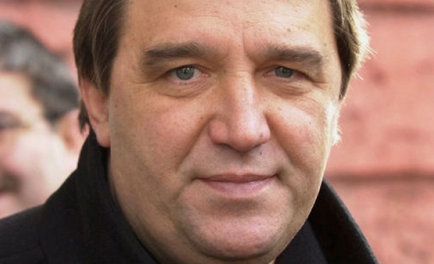 Димитър Луджев: Доста хора забогатяха от властта - и червени, и сини