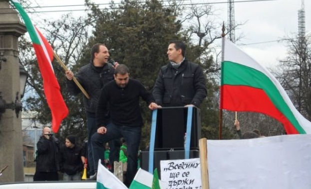 Лицата от февруарските протести: Няма как хора от статуквото да ти подадат ръка 