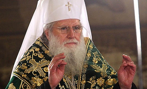 Патриарх Неофит води литургия за празника на  "Св. Александър Невски" 