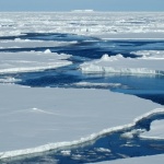 Ледник в швейцарските Алпи се разцепи на две