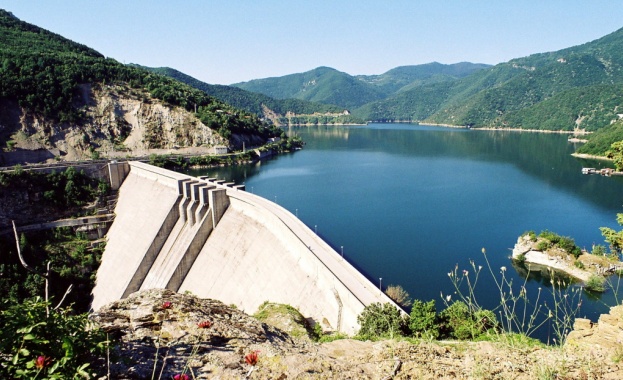 В комплексните и значими язовири има достатъчно вода за да