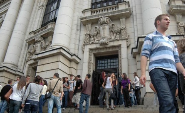 Студенти и преподаватели: Събудете се!