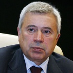 "Лукойл" обмисля да продаде заводите си в България и Румъния  