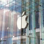Apple създава конкурент на ChatGPT