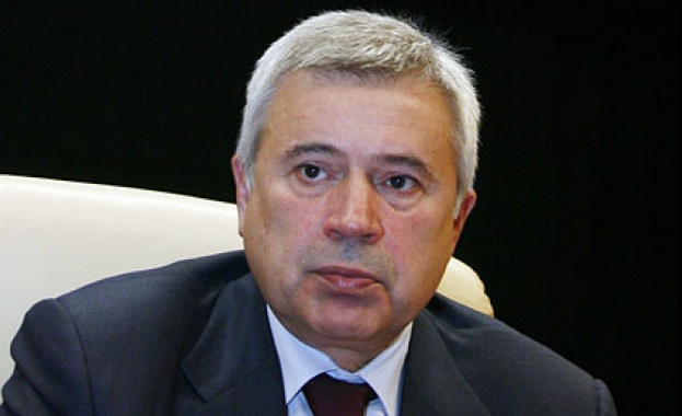 Алекперов: Цената на петрола в следващите години няма да надхвърли 80 долара за барел 