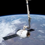 Товарният кораб "Дракон" се разкачи от МКС