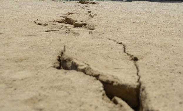 Има жертви и разрушения от труса в Гърция (видео)