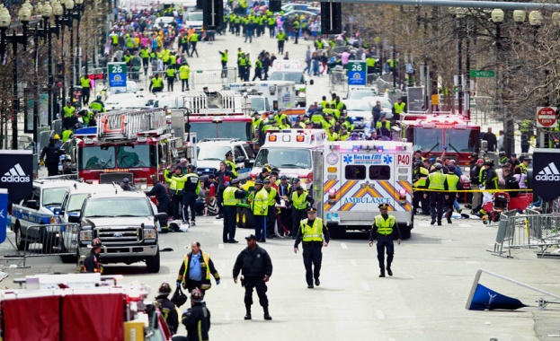 Почитат паметта на жертвите на бостънския атентат