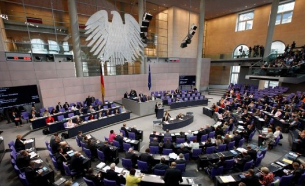 Германия решава дали да се включи в ударите срещу “Ислямска държава”