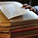 Зависимата БСП връща чадъра над кадрите на ДС в разузнавателните служби