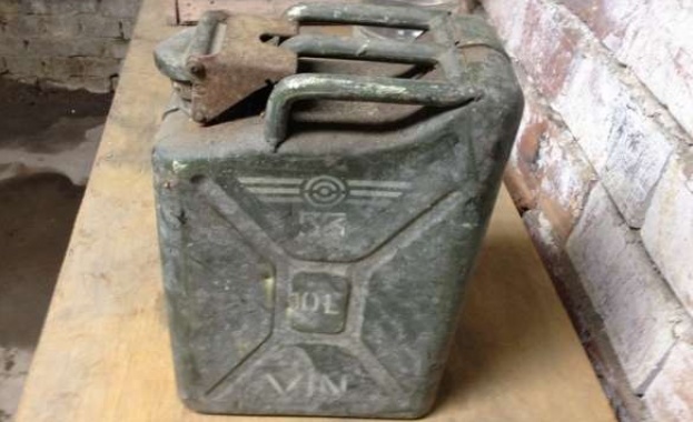 Пловдивчанин заплашва да се самозапали 