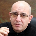 Ревизоро за отношенията България - Гърция: Болен здрав носи