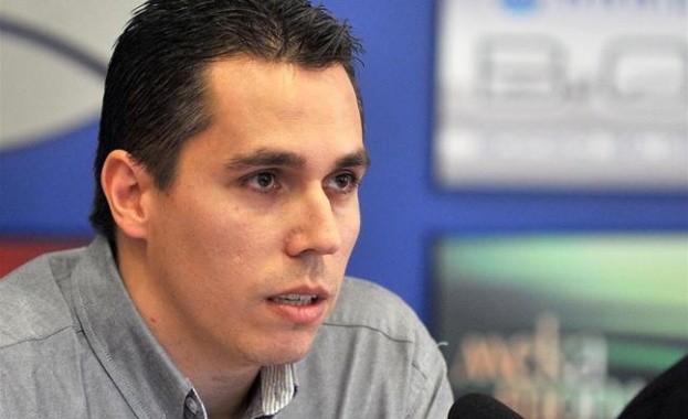 Славчев: Получи се партия на цензурата