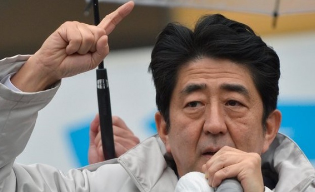 Японец се самозапали в знак на протест срещу политиката на премиера