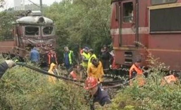 Служител на НКЖИ е загинал, след като е бил блъснат на междугарието в Пловдив, спряно е движетието на влакове