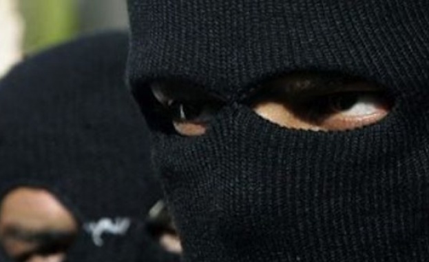 Ученическа банда извършва въоръжени грабежи във Варна
