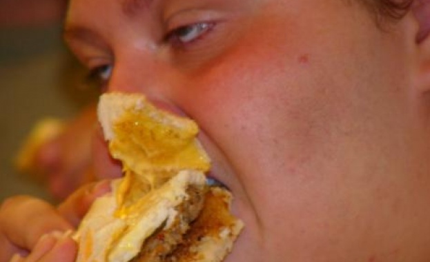 Преяждането може да доведе до сърдечен удар твърдят лекари Преяждането е