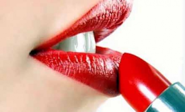 Тънка червена линия