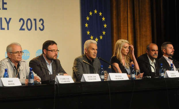 В "Атака" нямало договорка за всички имунитети 