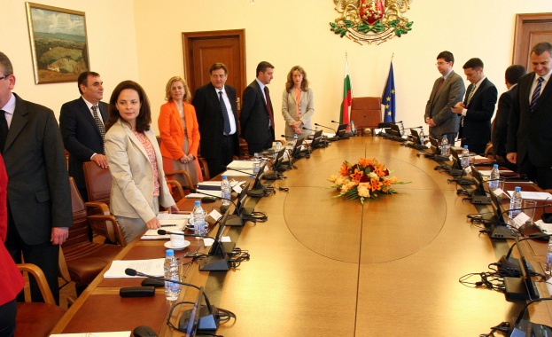 ''Смелите'' идеи на управляващите