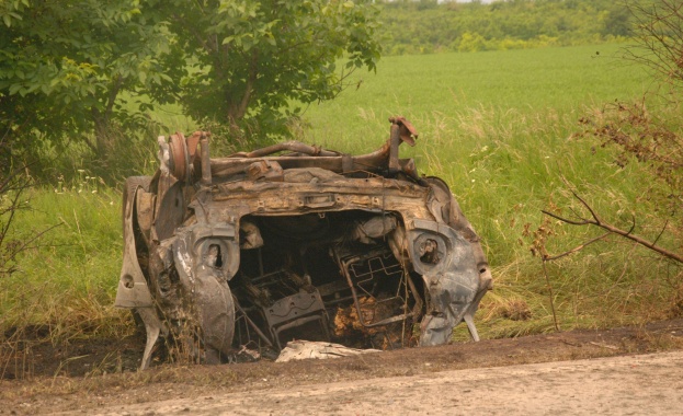 Маскиран подпали автомобил и земеделска техника за 200 000 лева в село край Елин Пелин