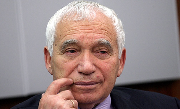 Желю Желев: Мястото на Сидеров не е в политиката