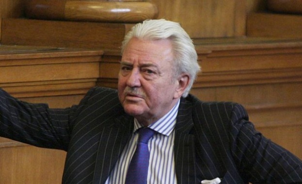 Асен Агов: Вот на недоверие към правителството е обречен на неуспех