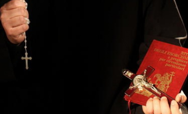 Обучават варненски свещеници за работа с наркозависими  