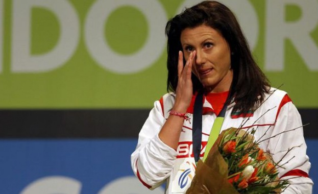 Наимова лишена от състезателни права завинаги 