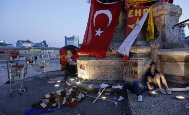 Бащата на Беркин Елван: Ердоган е поръчал убийството на сина ми