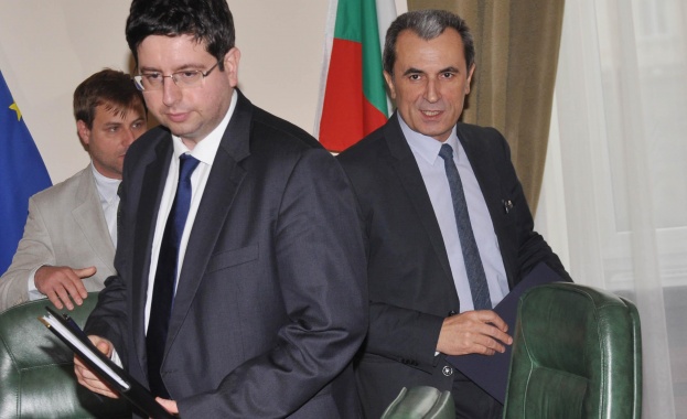 Правителството започва да набира 3 млрд. лв. външен дълг