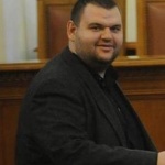 Да благодарим на Пеевски