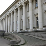 Националната библиотека раздава безплатни читателски карти за Коледа