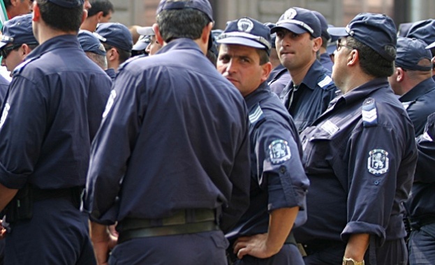 СФСМВР: Заплатите на полицаите трябва да се вдигнат