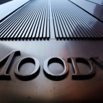 Moody's свали още рейтинга на Гърция