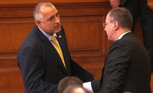 Социалисти, напуснали БСП: Няма разлика между Борисов и Станишев