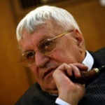 Младите асеновградски социалисти организират среща с проф. Пантев