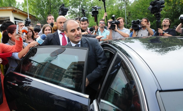 Отложиха делото срещу Цветанов